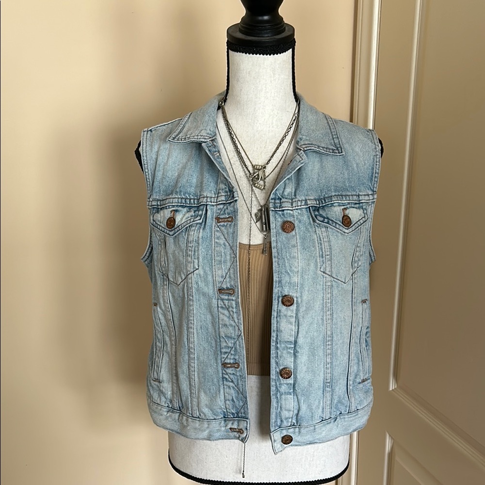 Madewell Light Blue Denim Vest